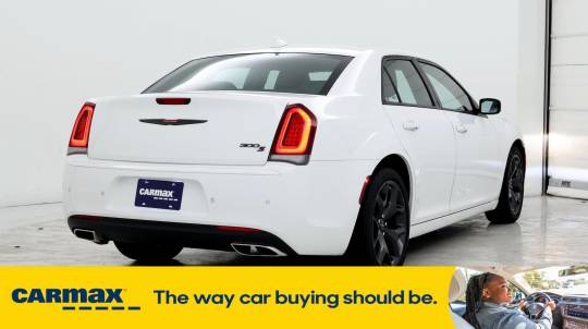 2023 Chrysler 300