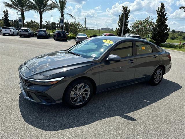 2024 hyundai elantra sel