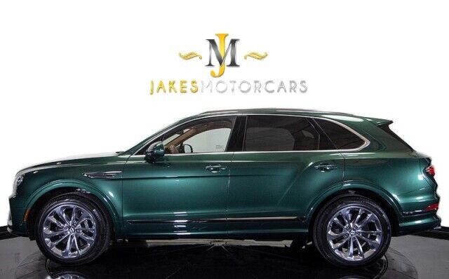 2023 bentley bentayga v8~$233,540 msrp~special order color~touring spec