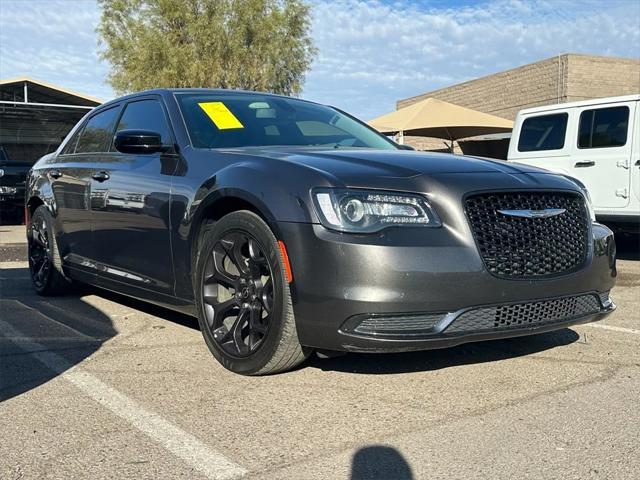 2019 chrysler 300 touring