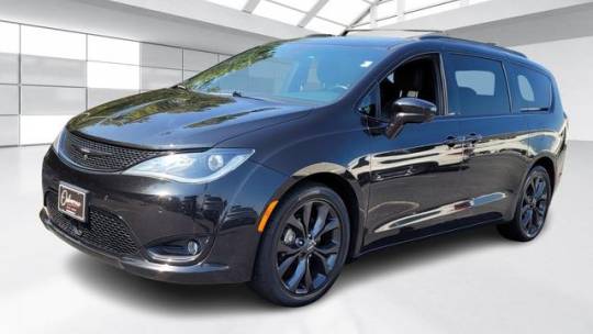 2018 Chrysler Pacifica touring l plus