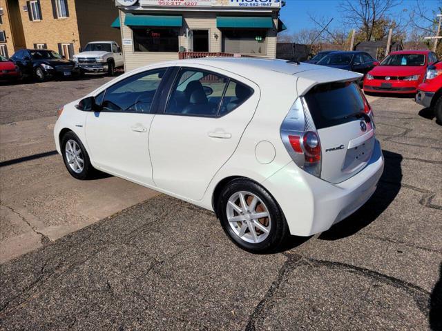 2012 toyota prius c two