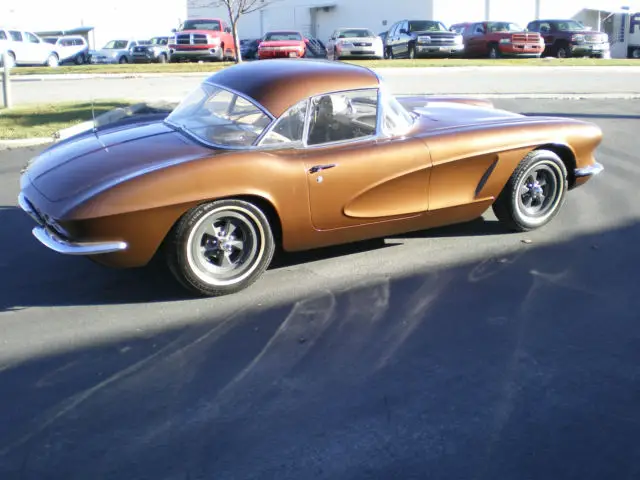 1961 corvette fuel injected