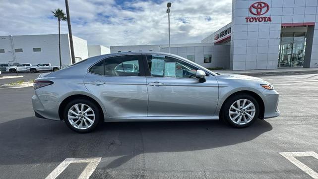 2023 toyota camry le