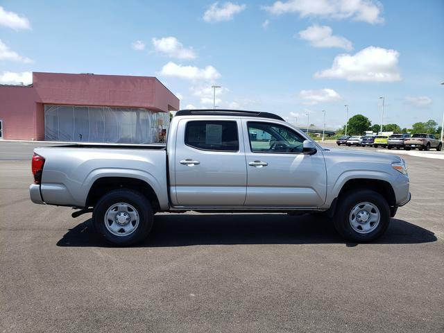 2022 toyota tacoma sr