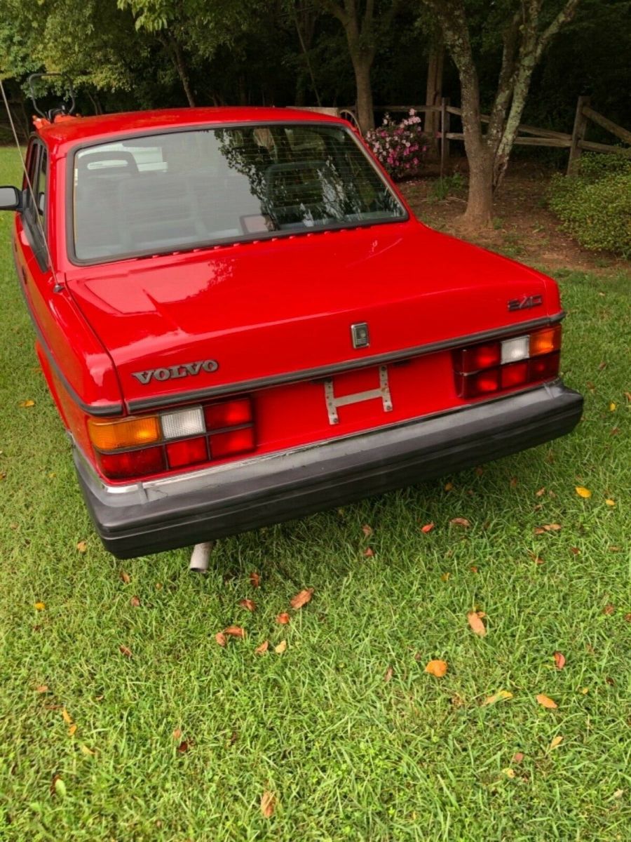 1992 volvo 240 sedan. one owner. southern car