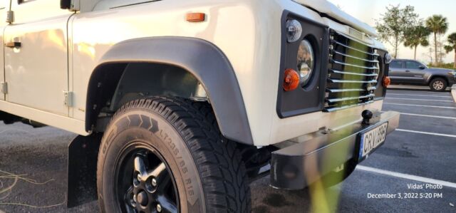all original, completely restored, galvanized frame 1992 land rover defender 110
