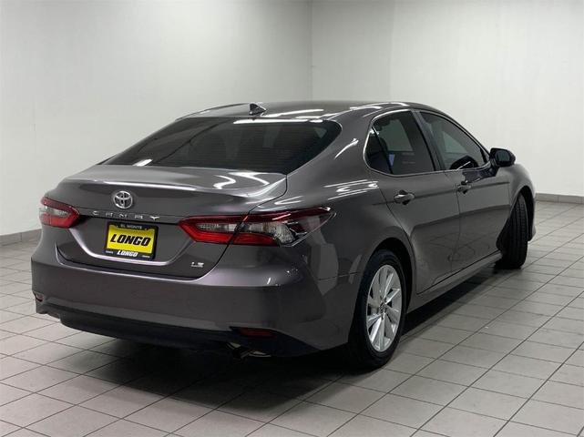 2024 toyota camry le