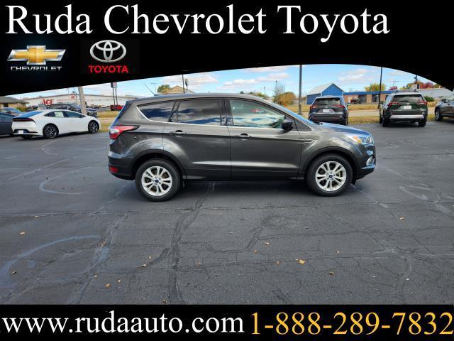 2017 ford escape se