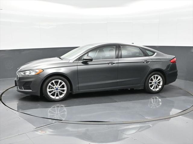 2020 ford fusion se