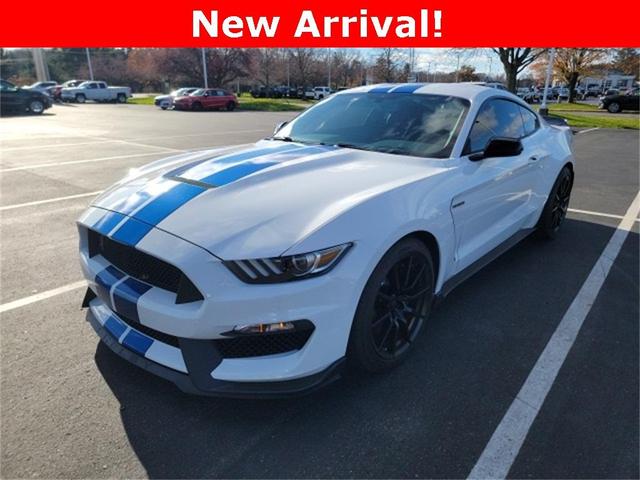 2017 ford shelby gt350 base