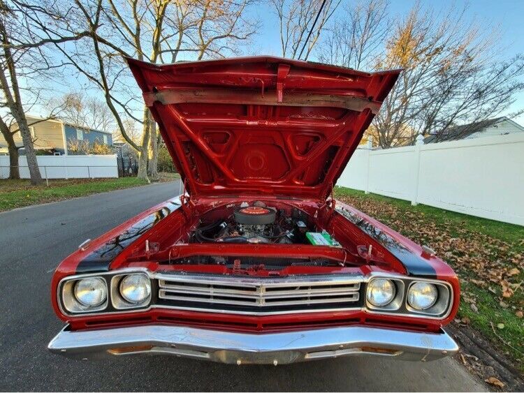 1969 plymouth roadrunner. real road runner !!!!
