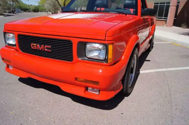 1991 gmc syclone,marlboro edition,1 of 10 made,very rare & hard to find!!!!!