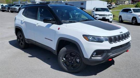 2023 jeep compass trailhawk