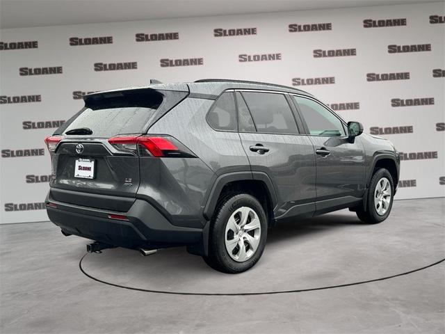 2021 toyota rav4 le