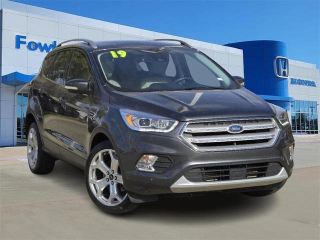 2019 ford escape titanium