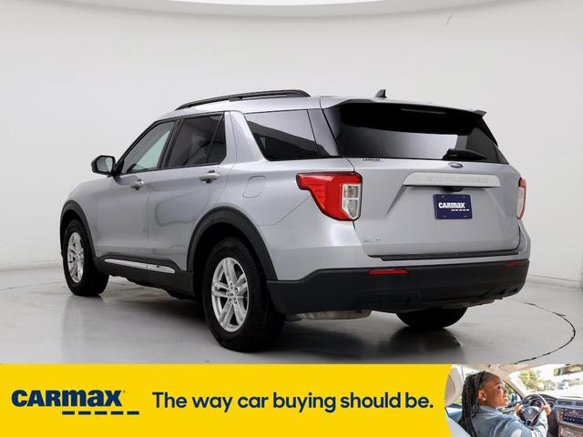 2022 ford explorer xlt