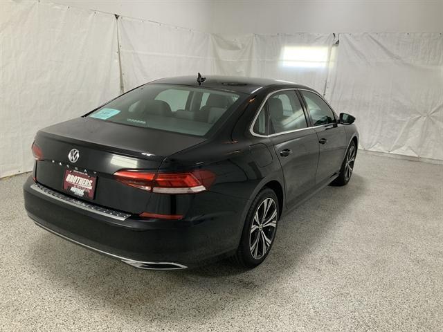 2022 volkswagen passat 2.0t se