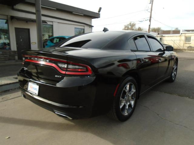 2016 dodge charger sxt