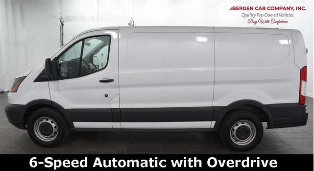 2015 ford transit-150 base