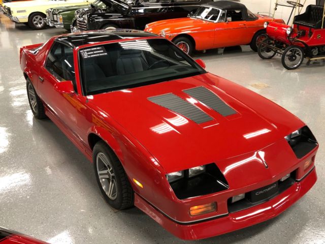 1985 chevrolet camaro iroc z28 - 44k miles - 5 speed manual - t-tops
