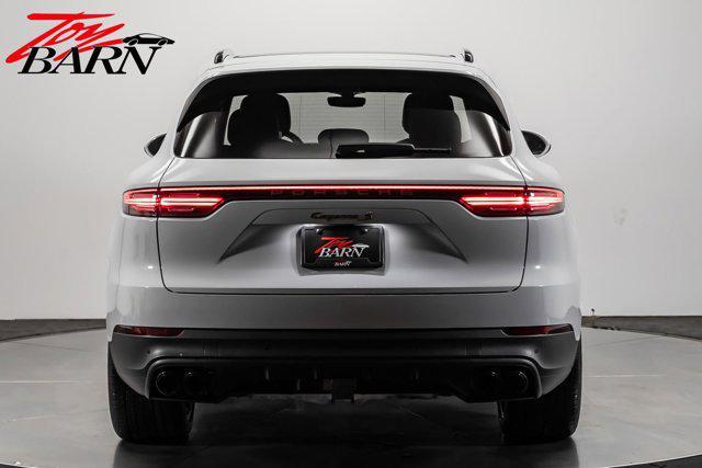 2022 porsche cayenne platinum edition
