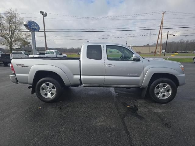 2012 toyota tacoma base