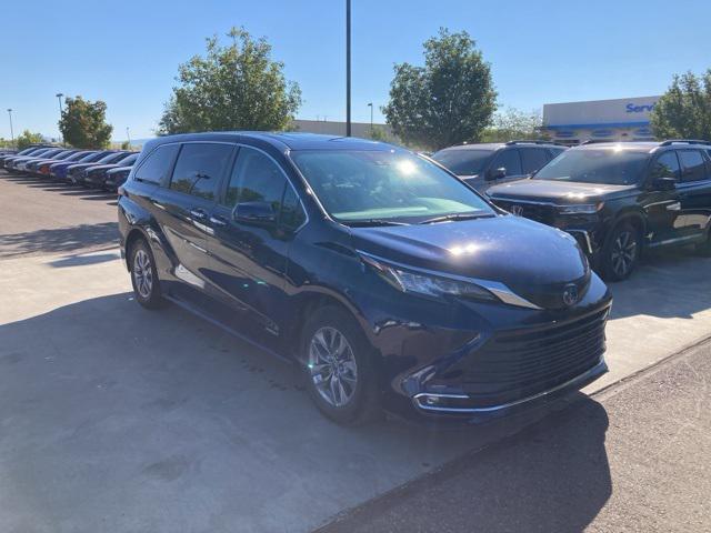 2021 toyota sienna xle