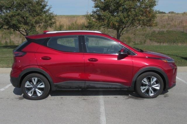 2022 chevrolet bolt euv lt