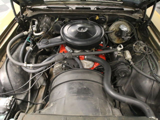 nice resto, match #'s 400 v8, auto, a/c, pwr steer/front discs, correct colors!