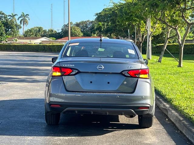 2024 nissan versa s