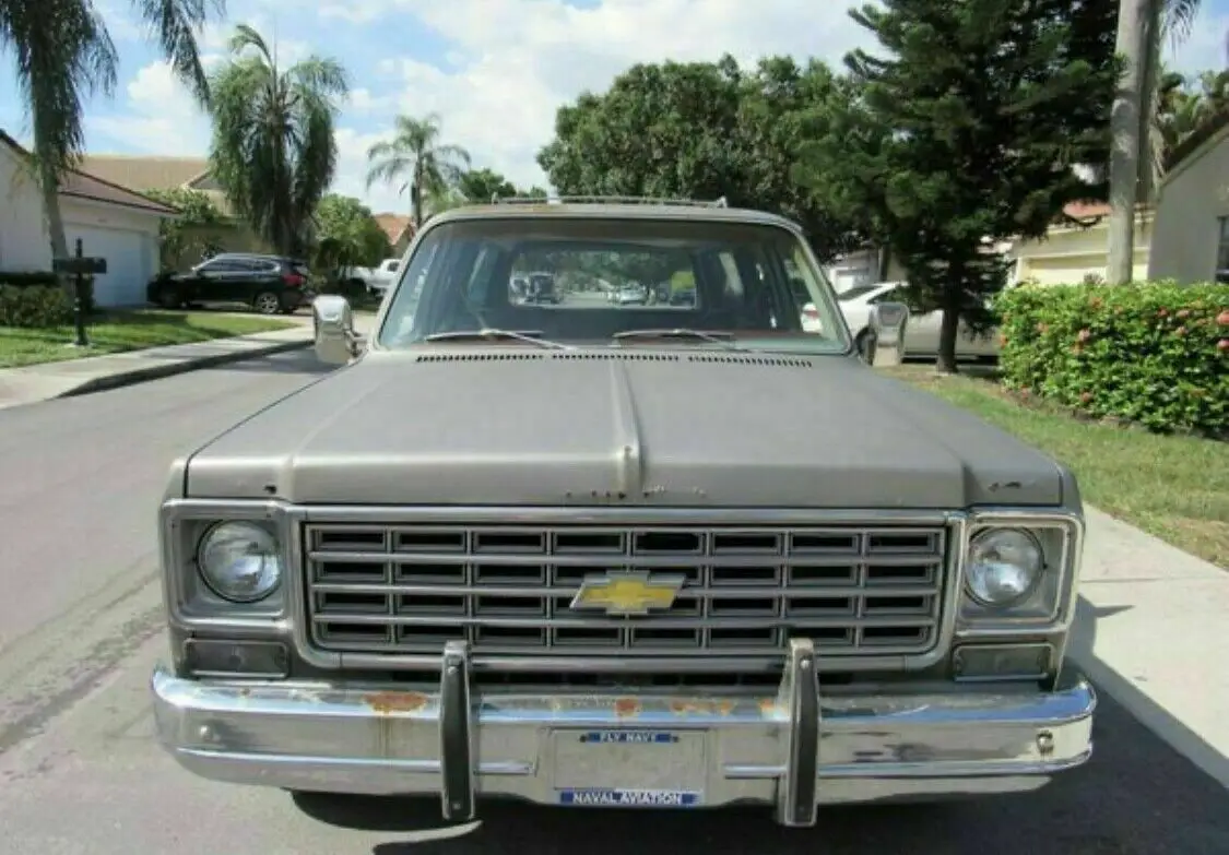 1976 chevrolet suburban wagon grey rwd automatic