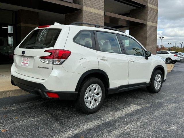 2019 subaru forester base