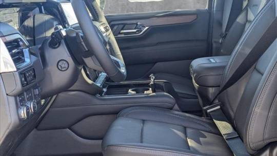 2025 GMC Yukon