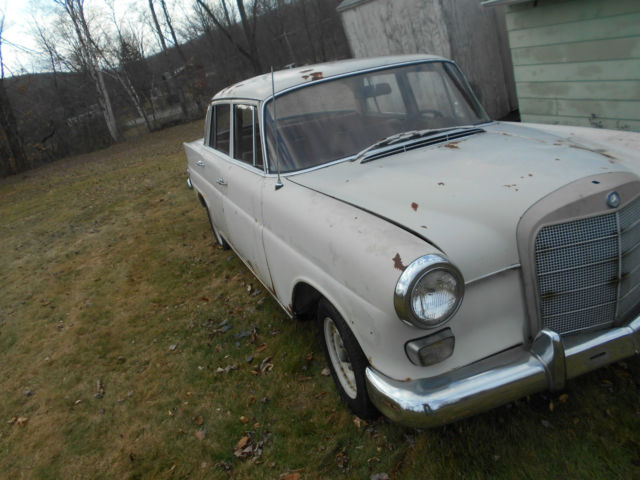 1968 mercedes-benz 110 -230