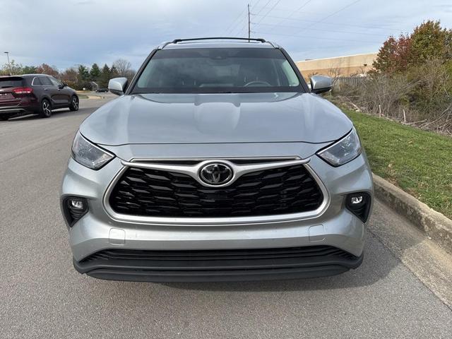 2022 toyota highlander xle