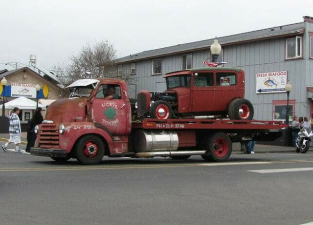 1928 tudor hotrod, v8 caddy