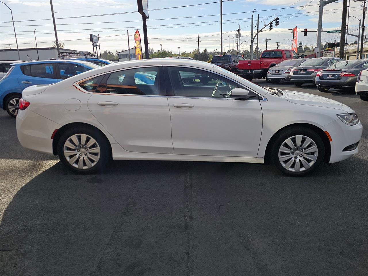 2016 chrysler 200