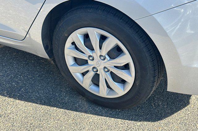 2021 hyundai accent se