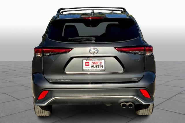 2022 toyota highlander xse