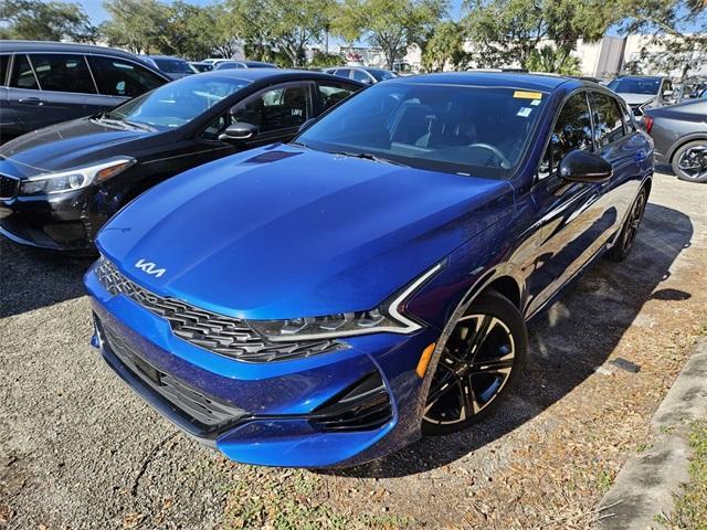 2022 kia k5 gt-line