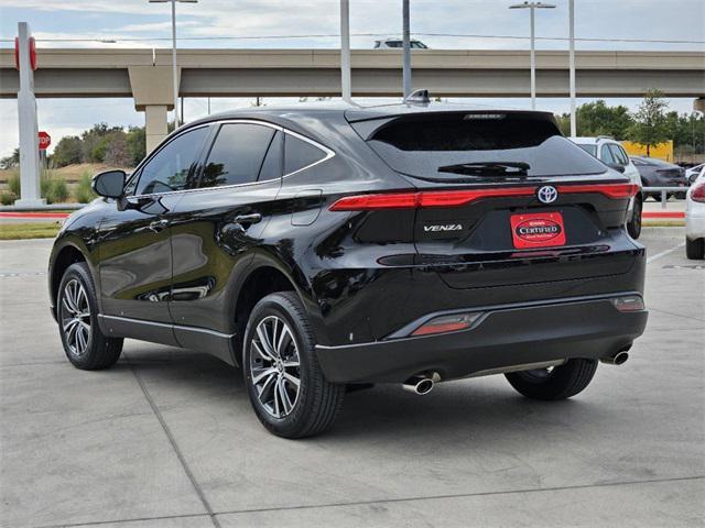 2024 toyota venza le