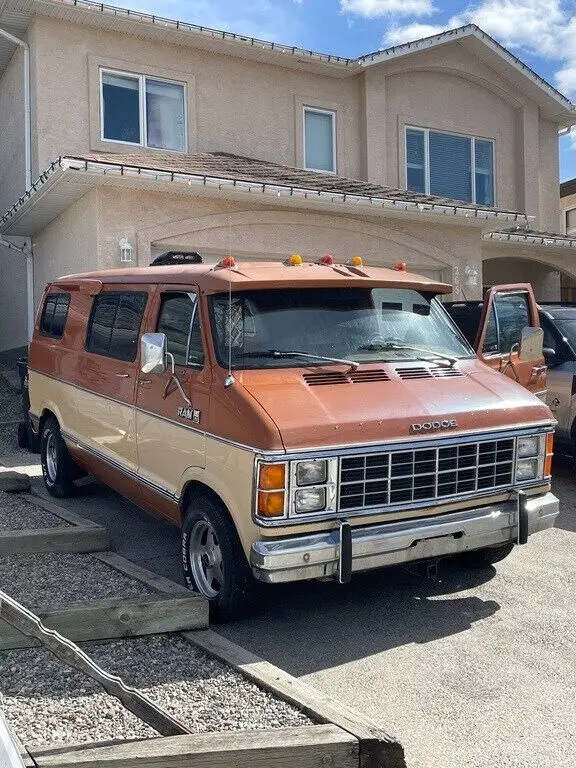 1981 dodge ram 5.9l v8 odometer reads 56,550 miles full size bed winter stored