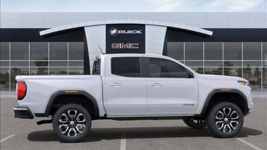 2024 GMC Canyon