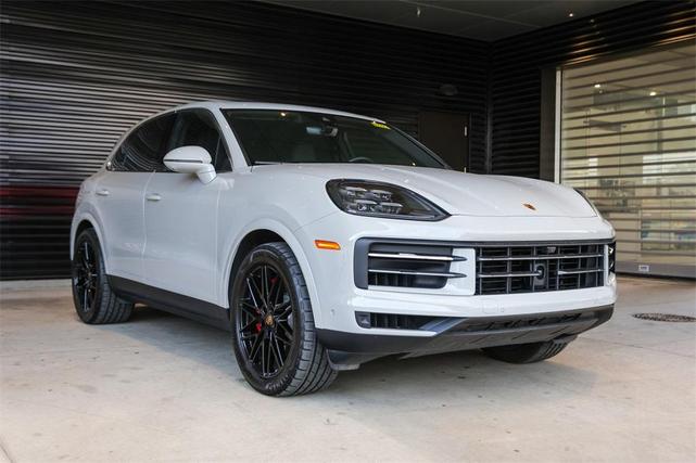 2024 porsche cayenne s