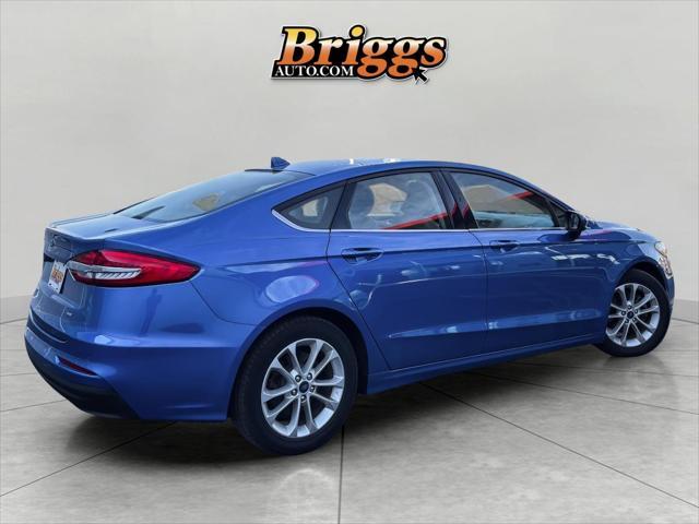 2019 ford fusion se