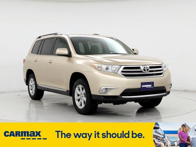 2013 toyota highlander plus