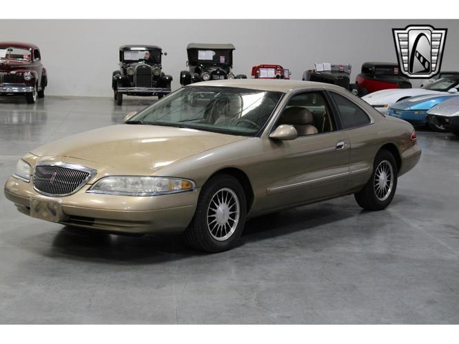 1998 lincoln mark viii in o'fallon, illinois