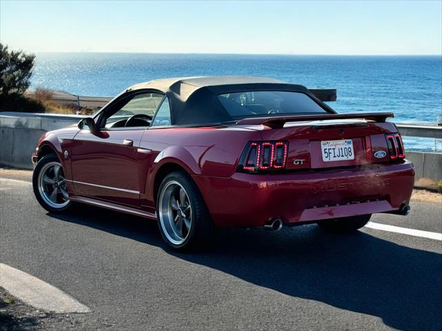 2004 ford mustang gt