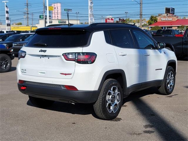 2022 jeep compass trailhawk